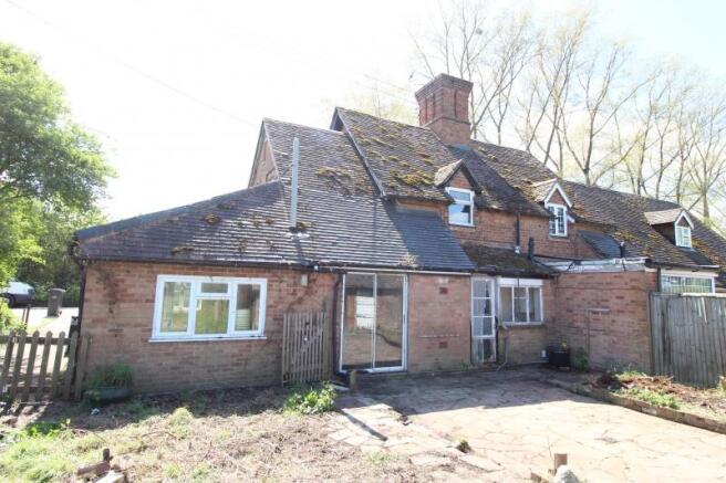 https://s3-eu-west-1.amazonaws.com/propertylab/allanmorris/property-images/standard/5105_23 Tilesford Cottages - Rear Elevation.JPG