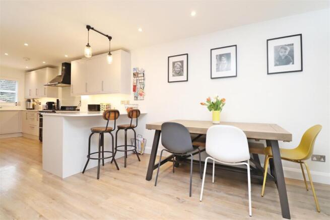TB kitchen,diner 2.JPG