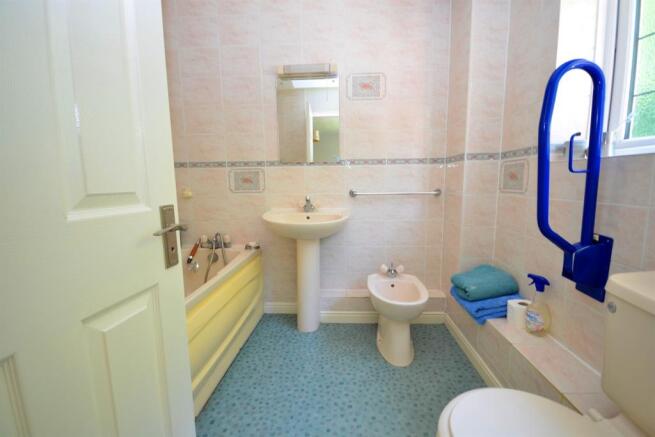 Ensuite to Master Be