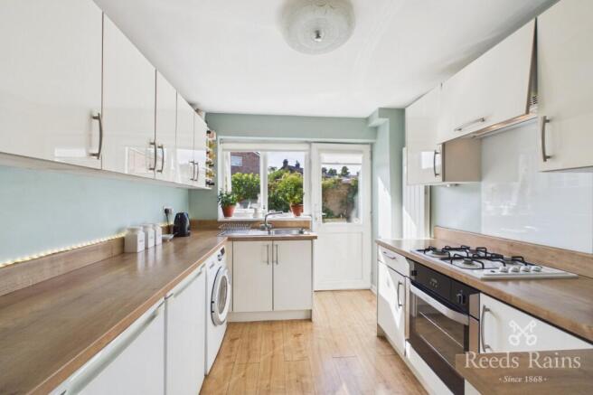 3 bed Semi-Detached for sale Image 11