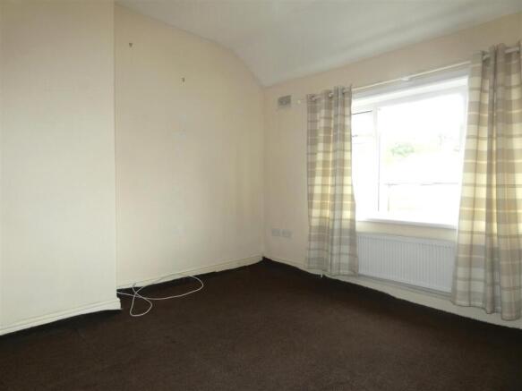 3 bed Terraced to rent Image 6