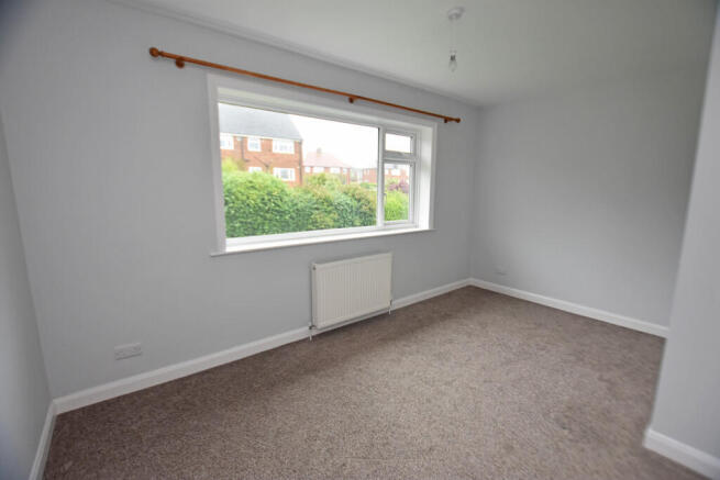 2 bed Apartment to rent Image 8