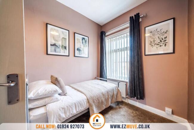 3 bed Terraced for sale Image 12
