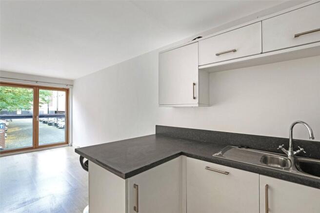 1 bed Apartment for sale Image 6