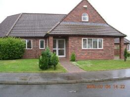 11, Camargue Avenue, Grimsby DN37 0PA