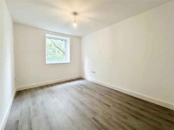 2 bed Apartment for sale Image 11