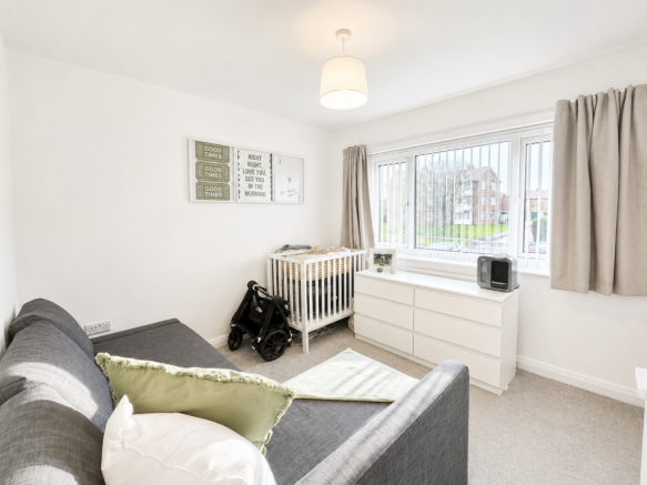 3 bed Terraced for sale Image 6