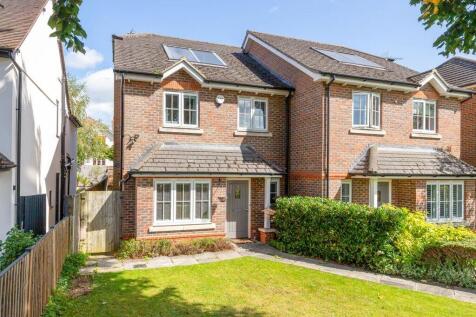 Hatch Place, Cookham