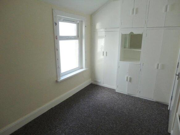 Bedroom .