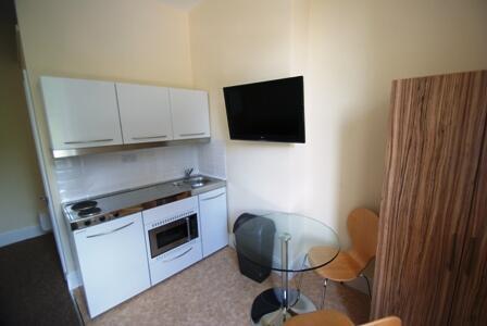 STUDIO 10, 19 ELMDAL