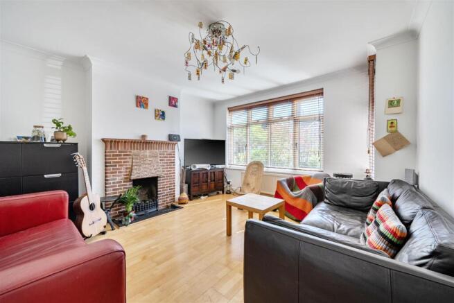 Baldwins Lane - Lounge.jpg