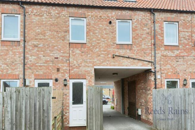 2 bed Apartment for sale Image 8