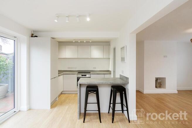 16WoodlandsRd_gwi_5228EW.jpg