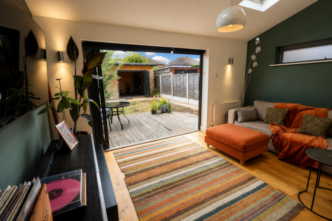 SITTING ROOM