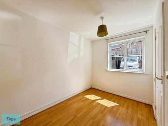 2 bed Apartment for sale Image 9