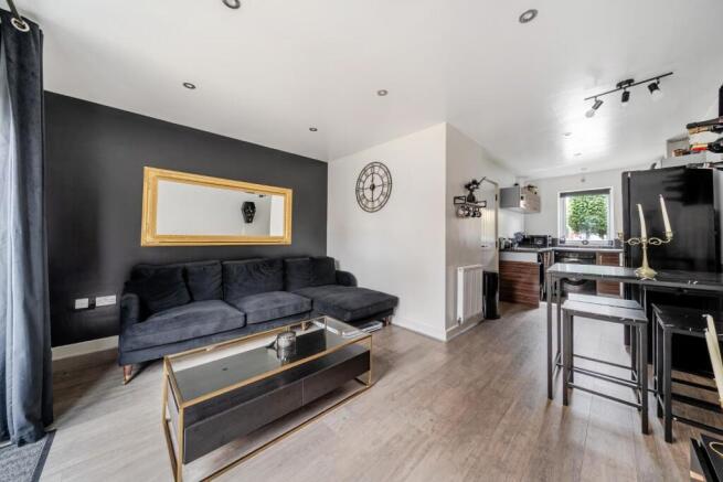 3 bed End of Terrace for sale Image 4