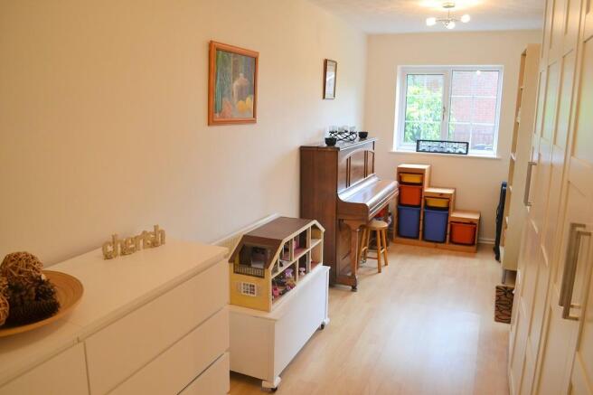 Photo 11