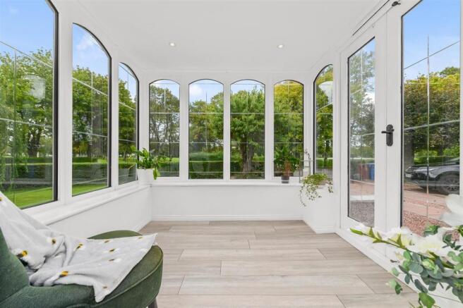 Front garden room