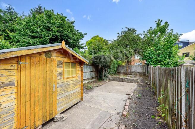 21 Huddlestone Road (1).jpg