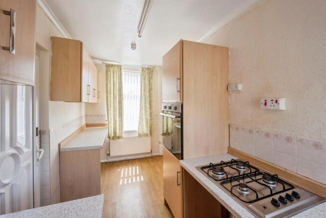2 bed Semi-Detached for sale Image 5