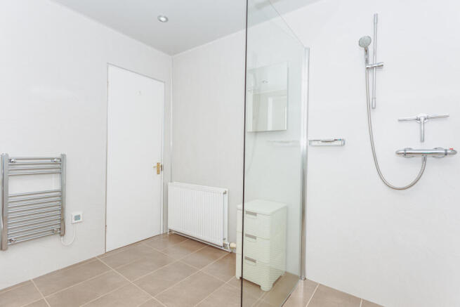 Family Shower Room