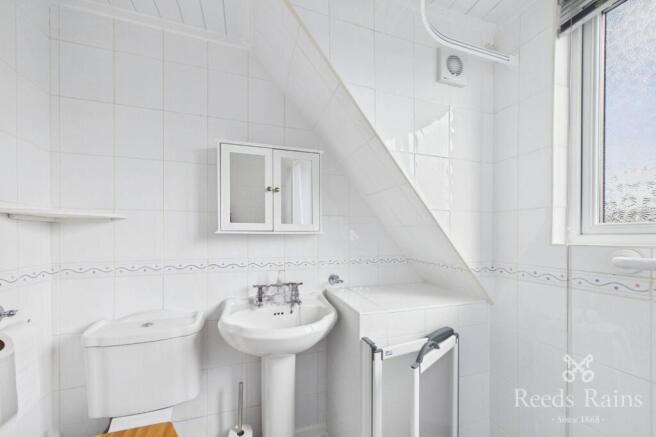 2 bed Bungalow for sale Image 9