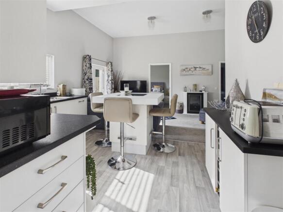 Open Plan Living / Kitchen