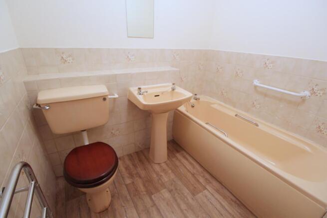 Photo 8