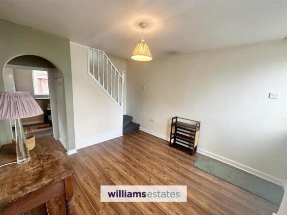 Llanfair Road, Ruthin, LL15 photo 4