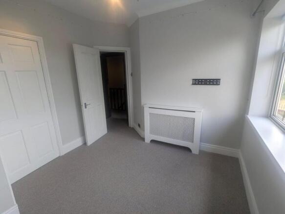 6 bed Semi-Detached to rent Image 12
