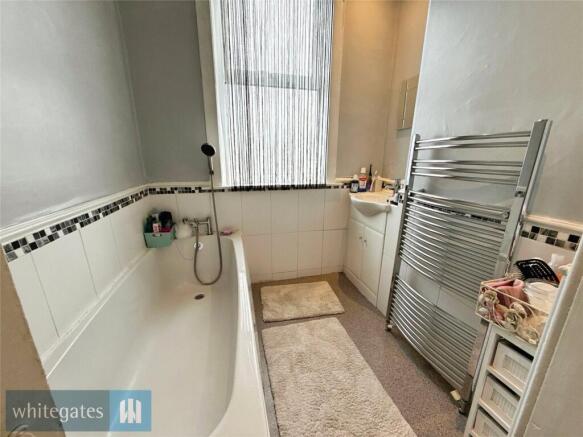 4 bed Town House for sale Image 11