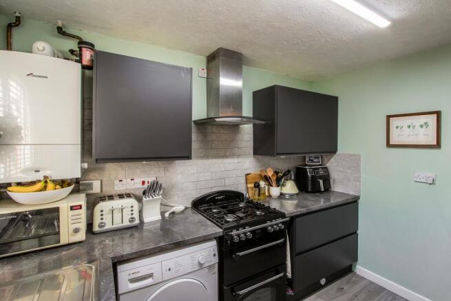 Kitchen b