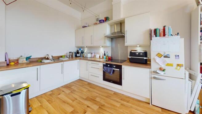 Oliver Road, 21 Kitchen