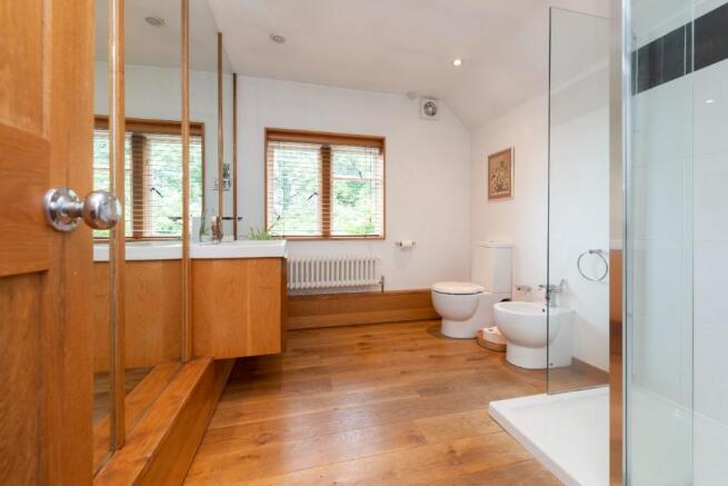 Main bathroom