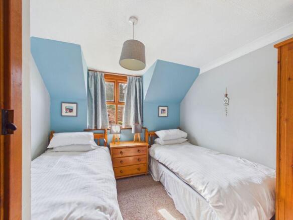 2 bed Cottage for sale Image 10
