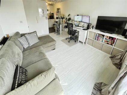 North Street, Hornchurch, RM11