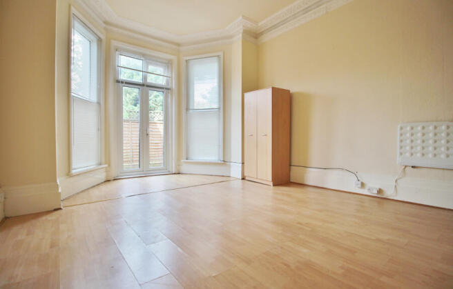 Lounge / Bedroom