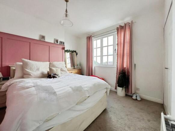 pbox-bedroom-333910.jpg