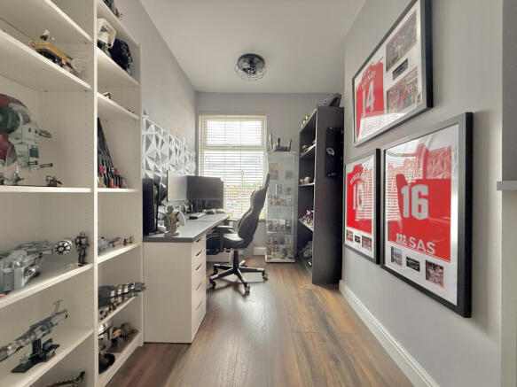 Bedroom 3/Office