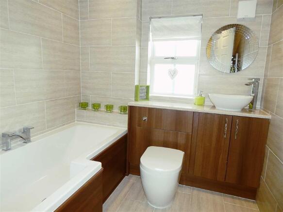 Principal Bathroom
