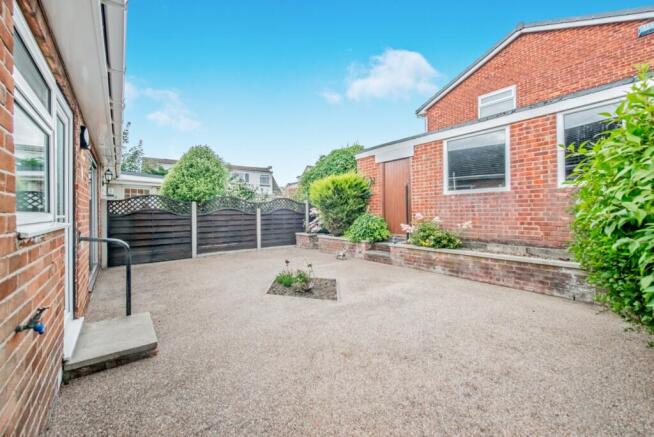2 bed Bungalow for sale Image 10
