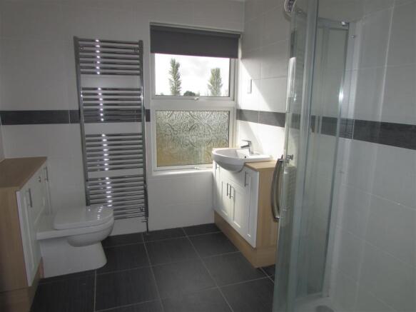 En-suite Bathroom