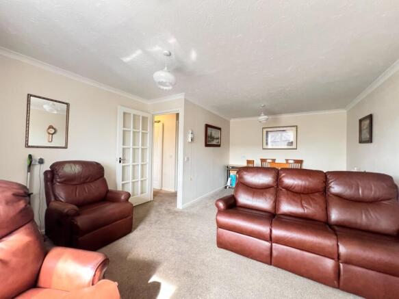1 bed Flat for sale Image 7