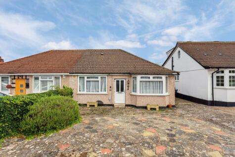 Compton Place, Carpenders Park