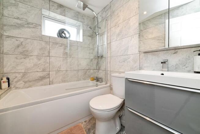 2 bed Semi-Detached for sale Image 9