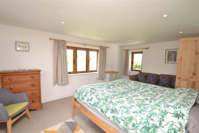 MASTER BEDROOM (ONE)