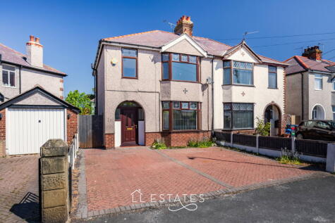 Stanley Park Avenue, Rhyl, LL18 4SB