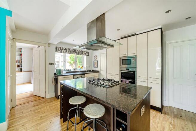 3 bed Terraced for sale Image 6