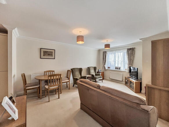 Living/Dining roo...