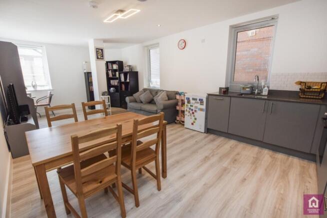Living/Kitchen